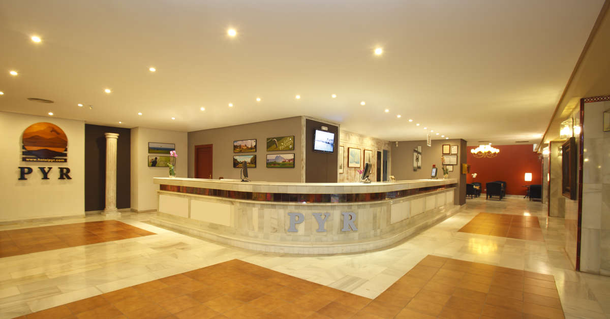 Een foto van het interieur van Hotel Occidental Puerto Banus