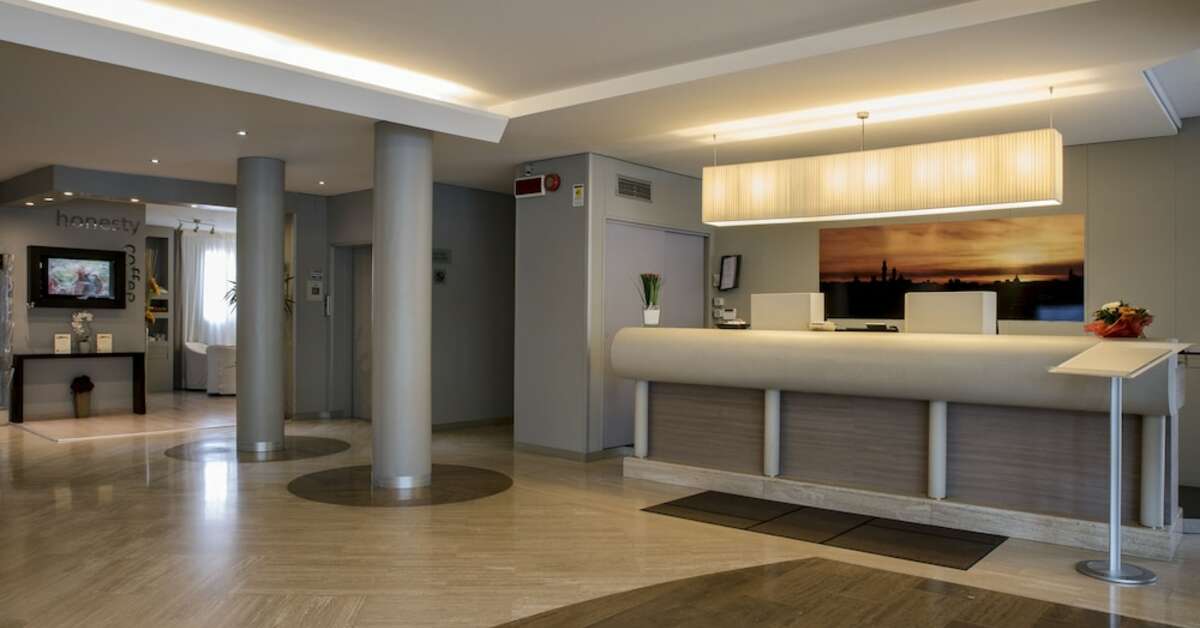 Een foto van het interieur van Hotel Executive