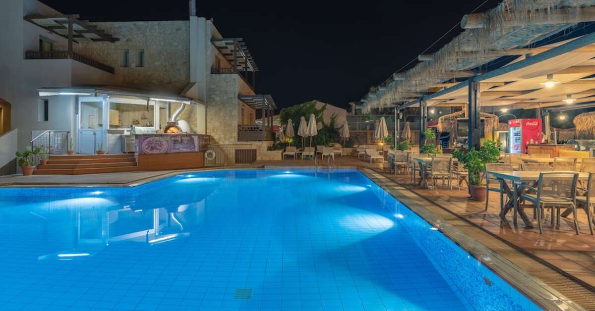 Een foto van het zwembad bij Erato Beach Hotel