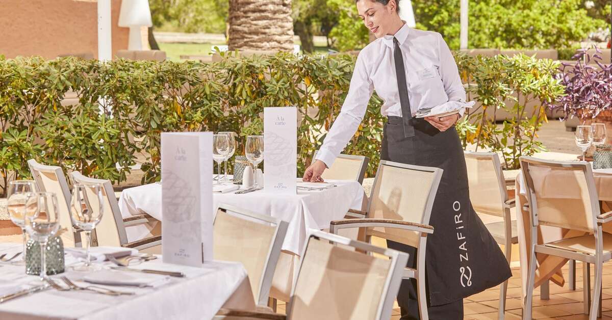 Een foto van Hotel Zafiro Cala Mesquida