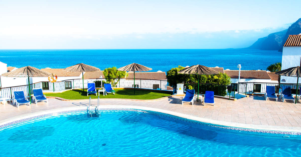Een foto van het zwembad bij Ona Las Rosas Resort