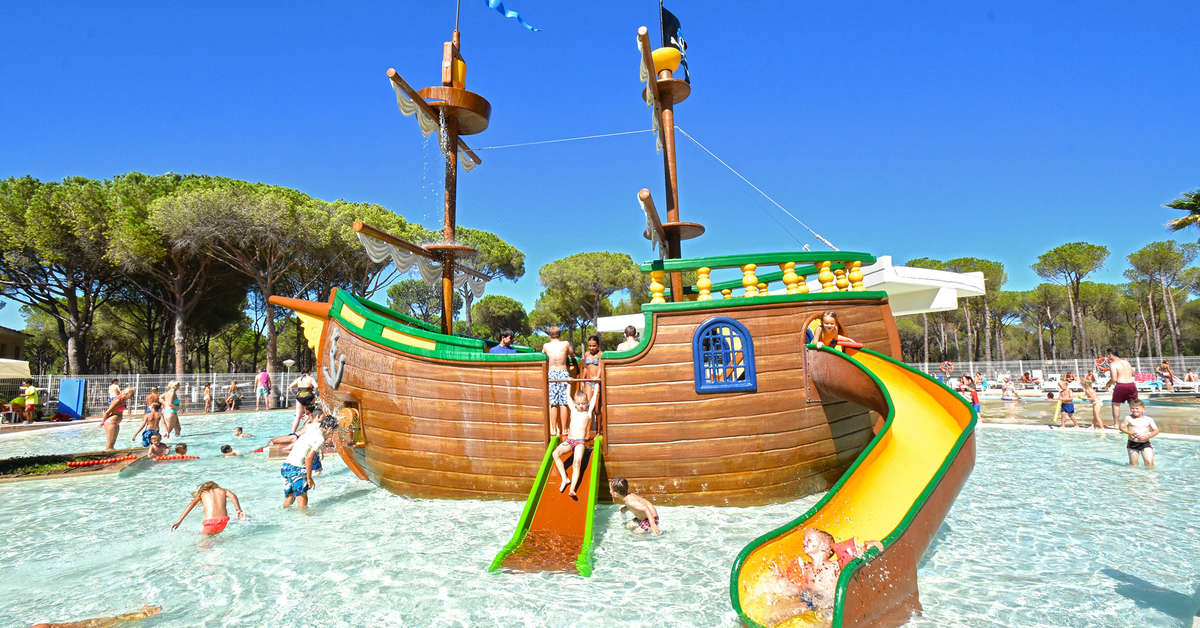 Een foto van het zwembad bij Cypsela Resort