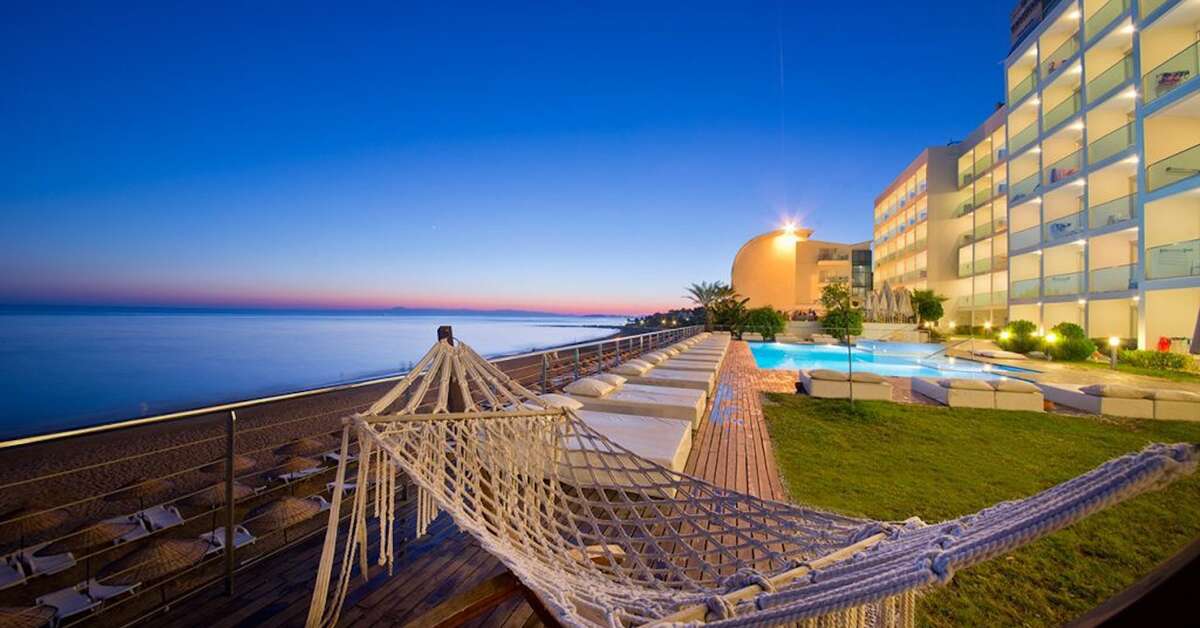 Een foto van het zwembad bij Yalihan Una Hotel