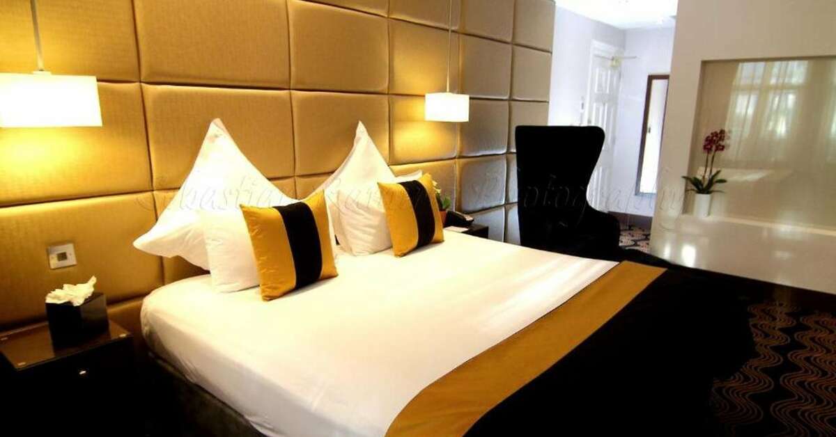 Een foto van The Piccadilly London West End