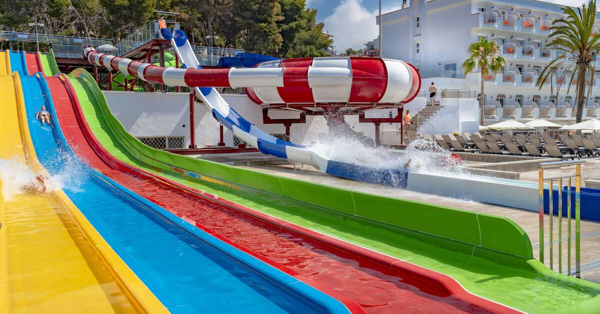 Een foto van het zwembad bij Best Lloret Splash