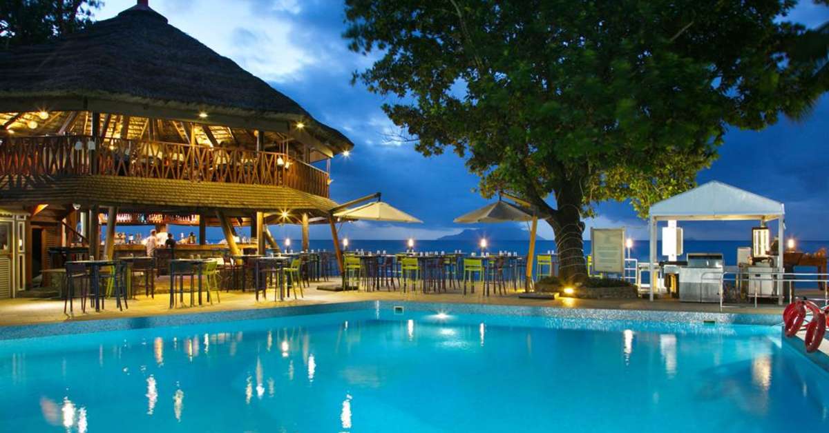 Ein Foto vom Pool im Coral Strand