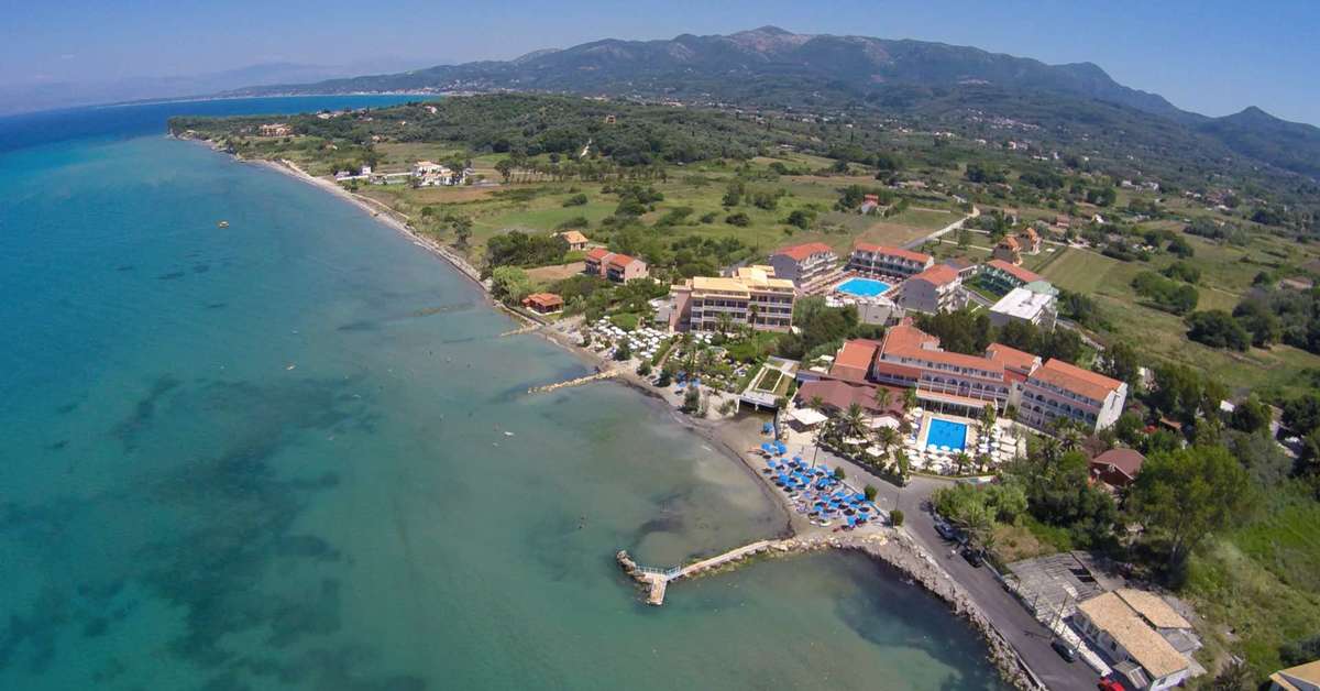 Een foto van de buitenkant van Hotel Angela Beach