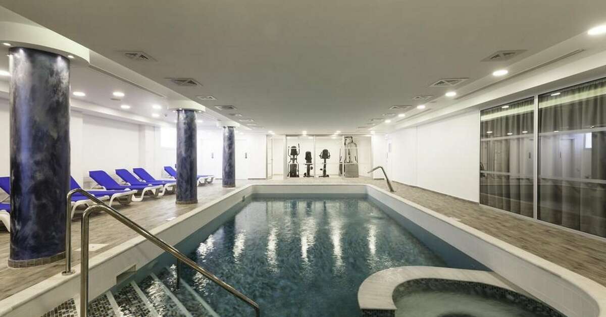Ein Foto vom Pool im Gaia Sun N Blue Hotel