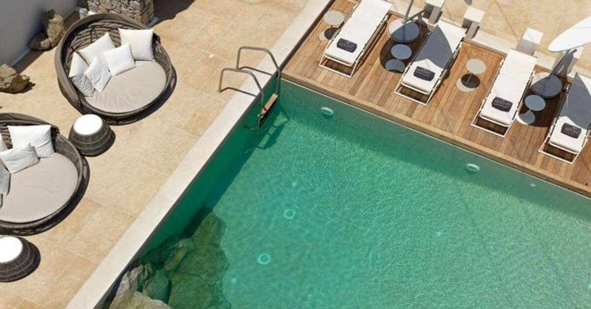 Een foto van het zwembad bij Kove Mykonos - A Myconian Collection Hotel