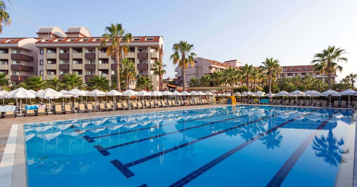 Een foto van het zwembad bij Hane Family Resort