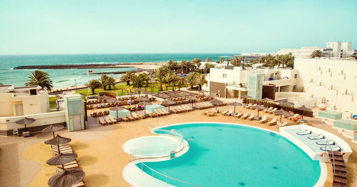 Een foto van een overzicht van HD Beach Resort & Spa