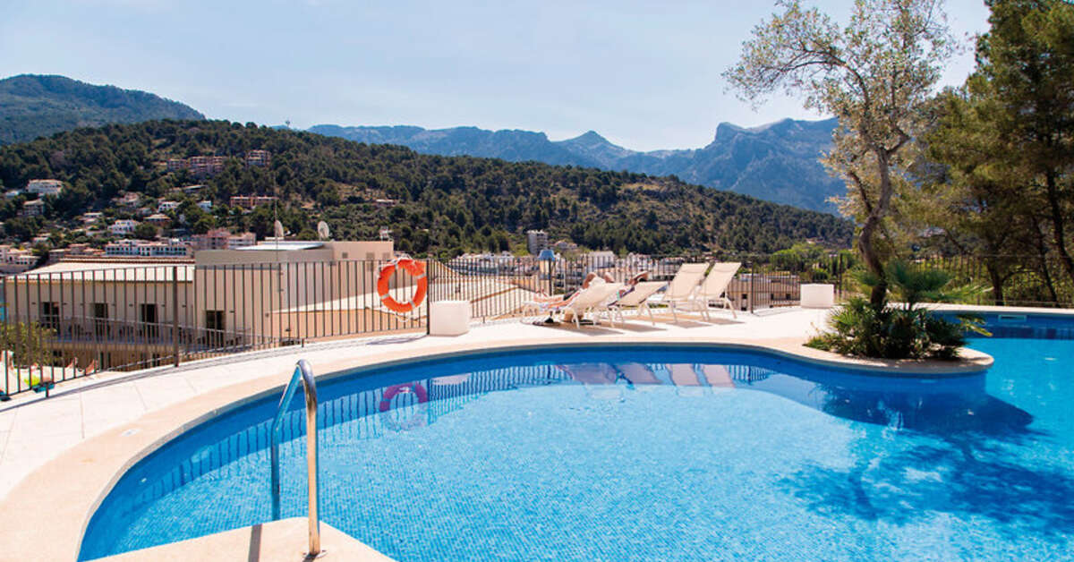 Ein Foto vom Pool im Pure Salt Port de Soller 