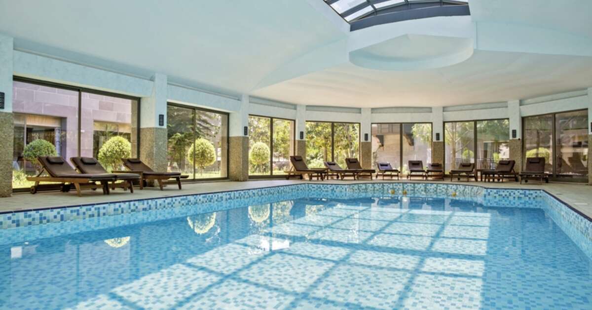 Een foto van het zwembad bij Club Calimera Serra Palace