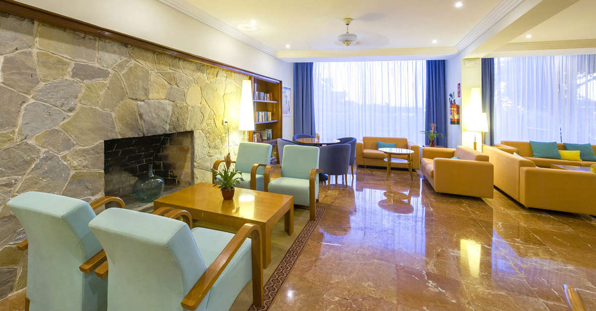 Een foto van het interieur van Hotel Osiris Ibiza