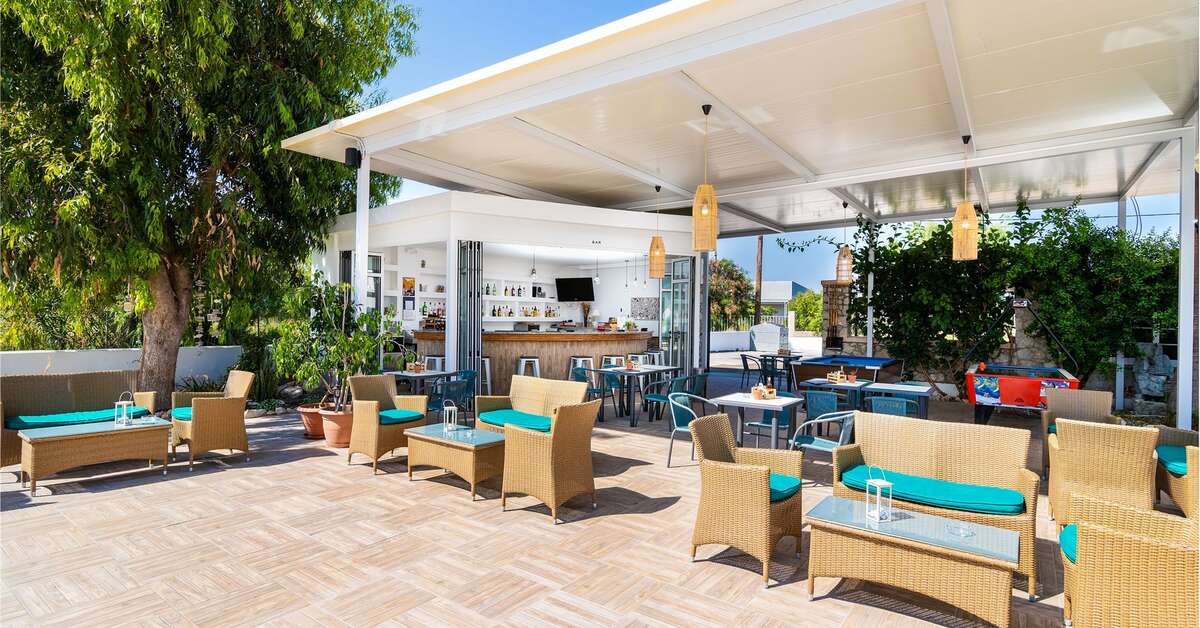 Een foto van het terras bij Sabina Hotel