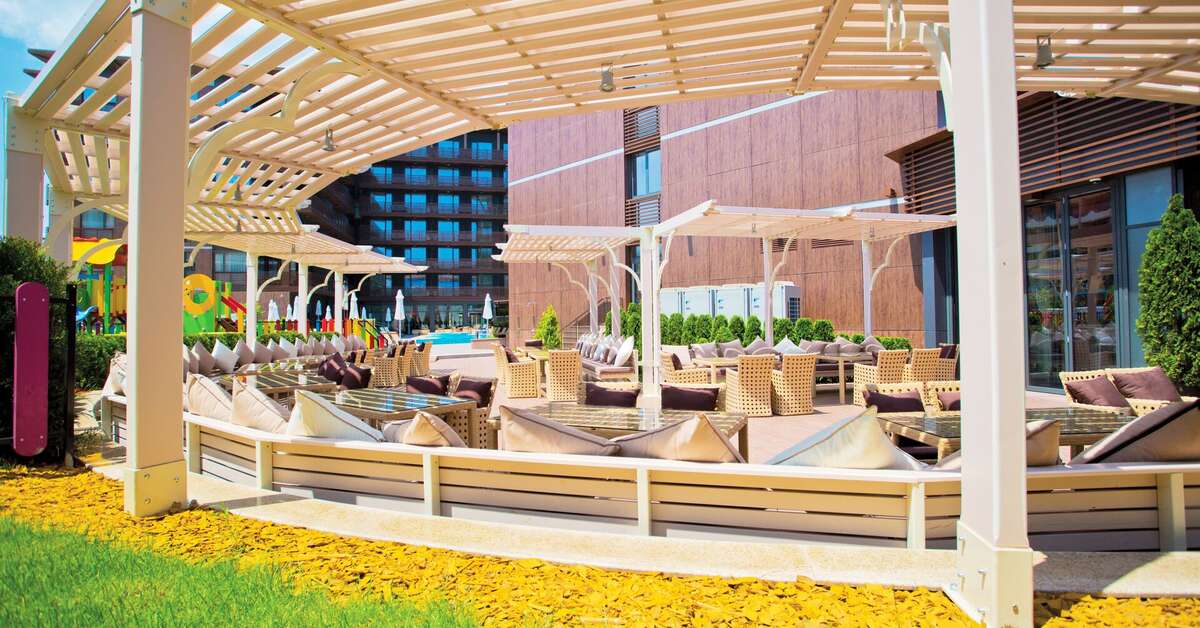 Ein Foto von der Terrasse im Galeon Residence Spa