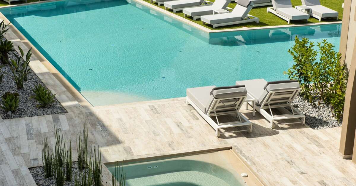 Ein Foto vom Pool im Amalthia Beach Resort