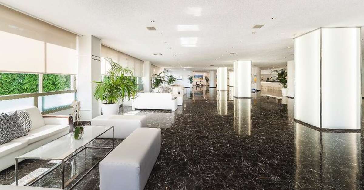 Een foto van het interieur van Globales Mimosa