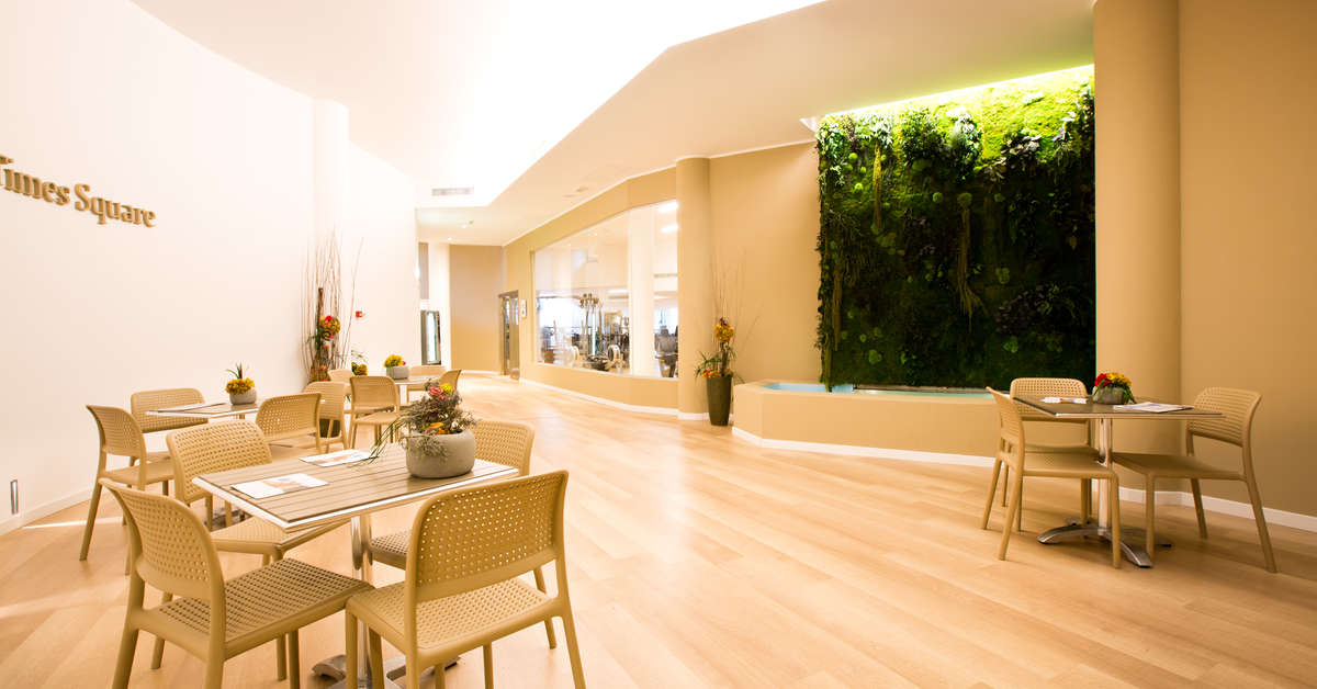 Een foto van het interieur van Mercure Olbia