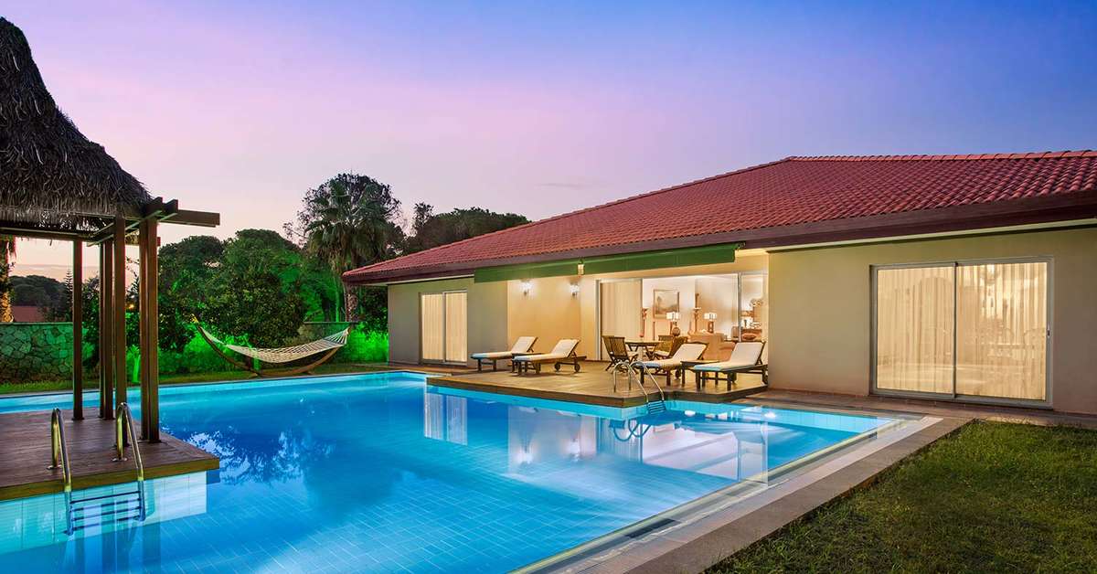Een foto van het zwembad bij IC Hotels Residence