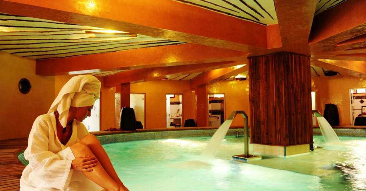 Een foto van het zwembad bij Lamantin Beach Hotel Resort & Spa