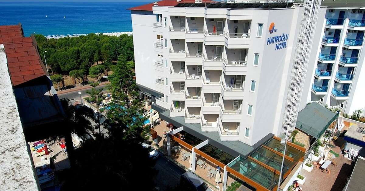 Een foto van de buitenkant van Time Beach Hotel