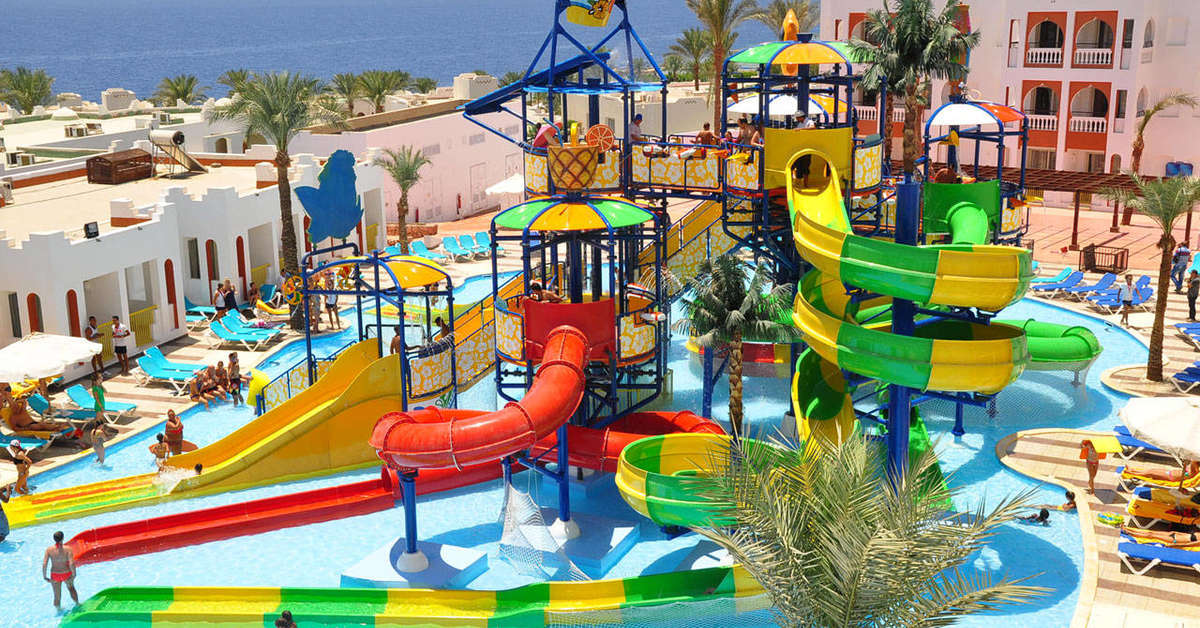 Een foto van het zwembad bij Sunrise Aqua Joy Resort