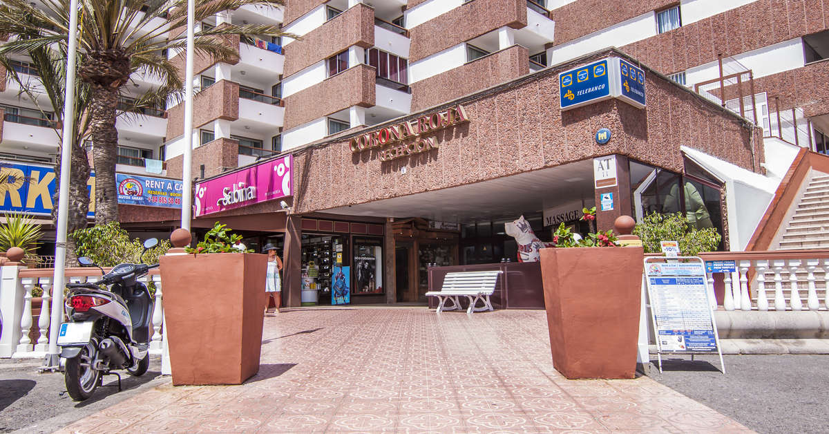 Een foto van de buitenkant van Appartementen Corona Roja