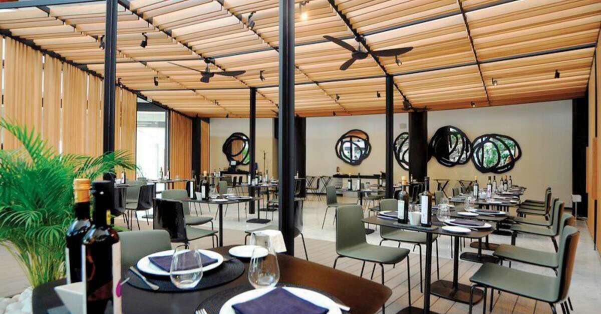 Ein Foto von der Terrasse im Barcelo Sevilla Renacimiento