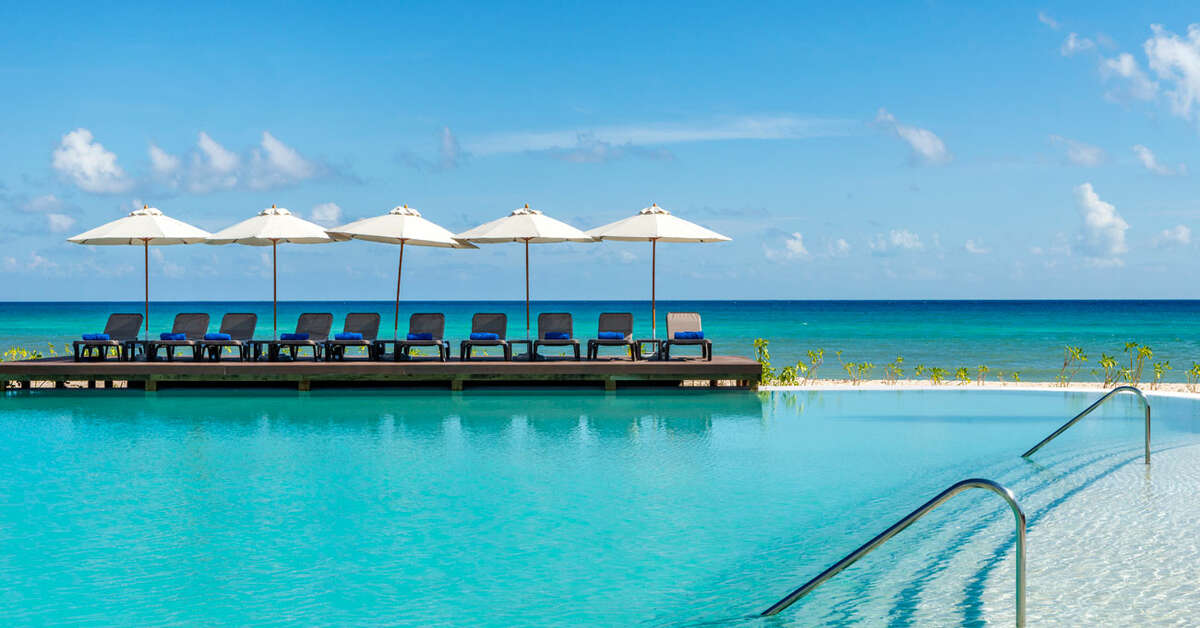 Een foto van het zwembad bij Ocean Riviera Paradise El Beso Adults Only