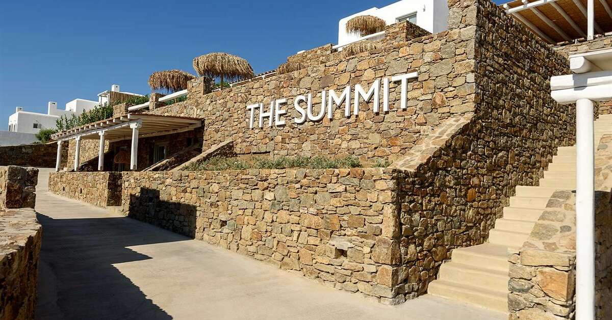 Een foto van The Summit Mykonos