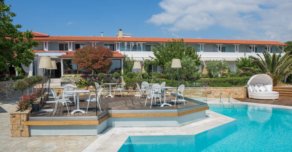 Een foto van het zwembad bij Antigoni Beach Resort