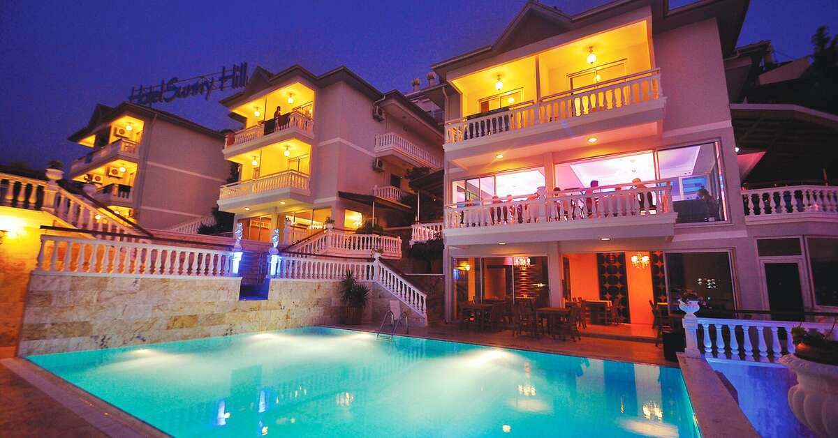 Ein Foto vom Pool im Sunny Hill Alya Hotel