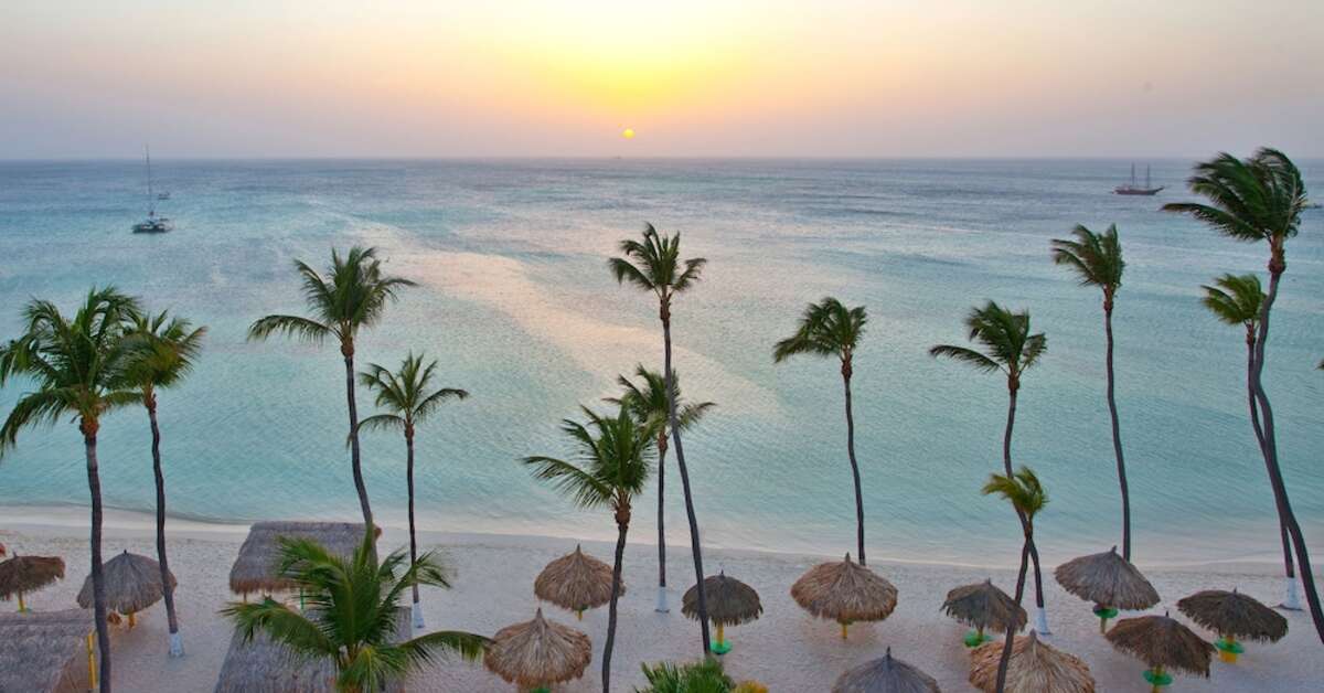 Een foto van het strand bij Holiday Inn Resort Aruba Beach Resort & Casino