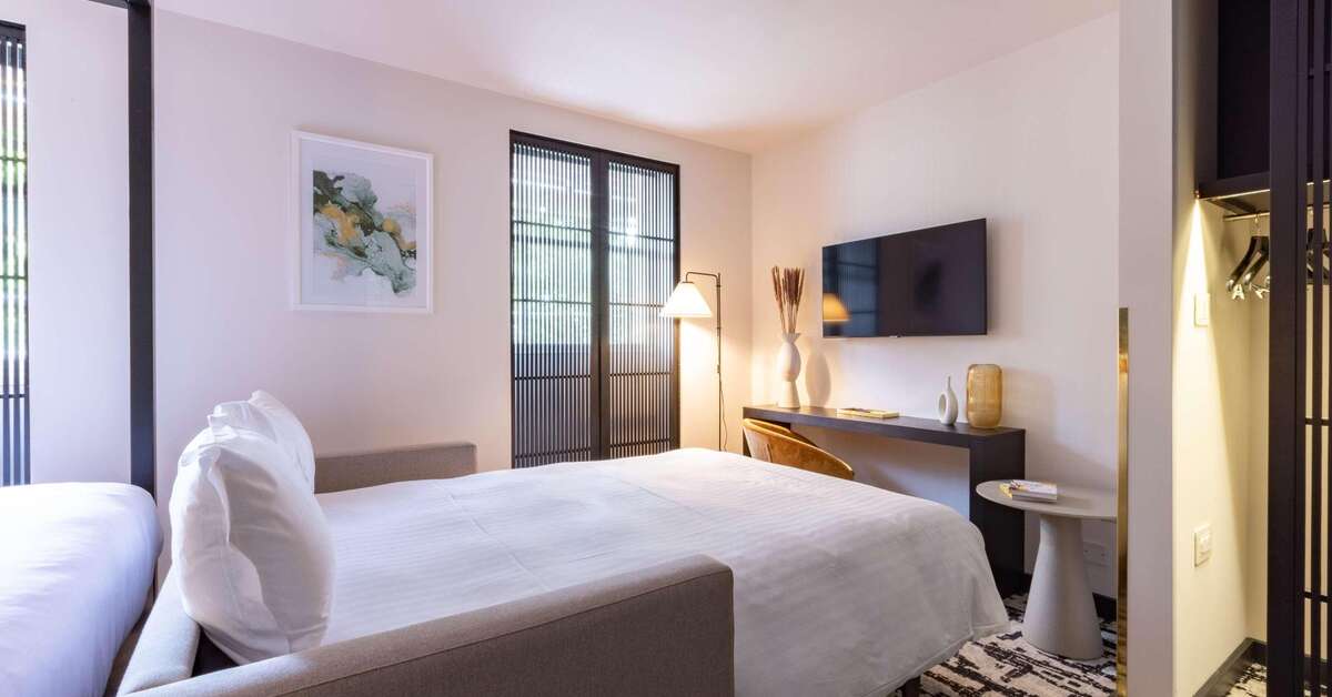 Een foto van La Suite West Hotel