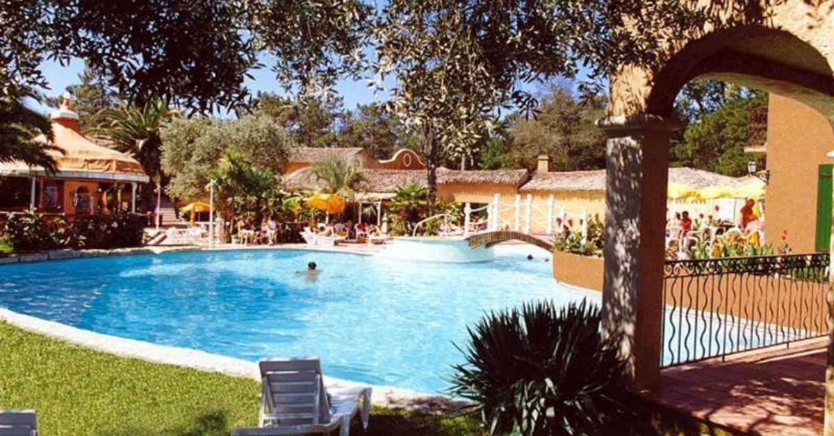 Een foto van het zwembad bij Hotel Quinta da Lagoa