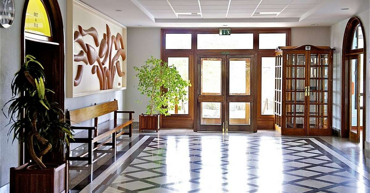 Een foto van het interieur van Hotel Principado