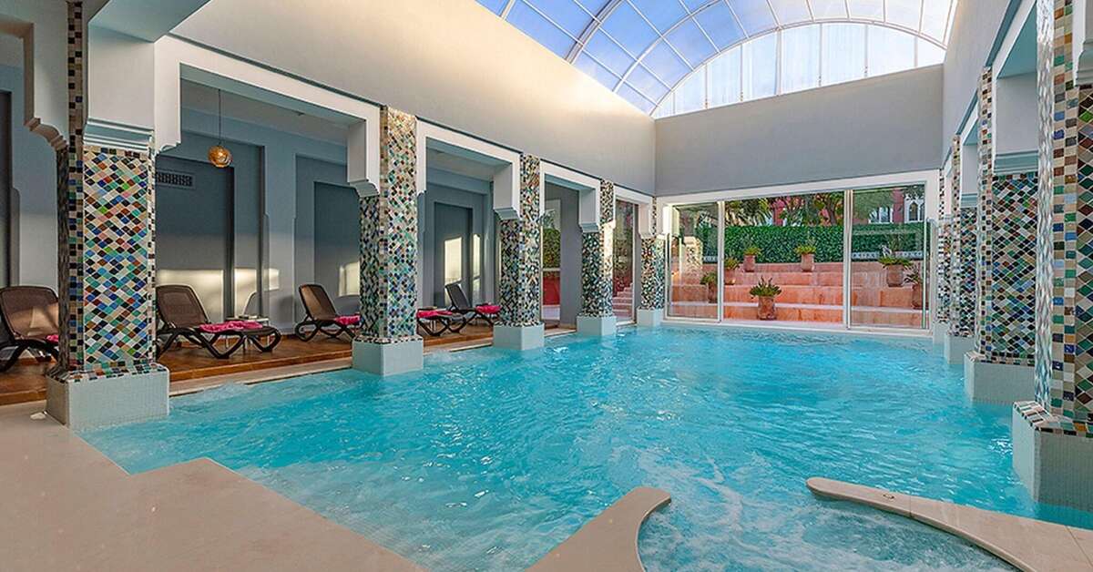 Een foto van het zwembad bij Delta Hotels by Marriott Marrakech Eden Andalou