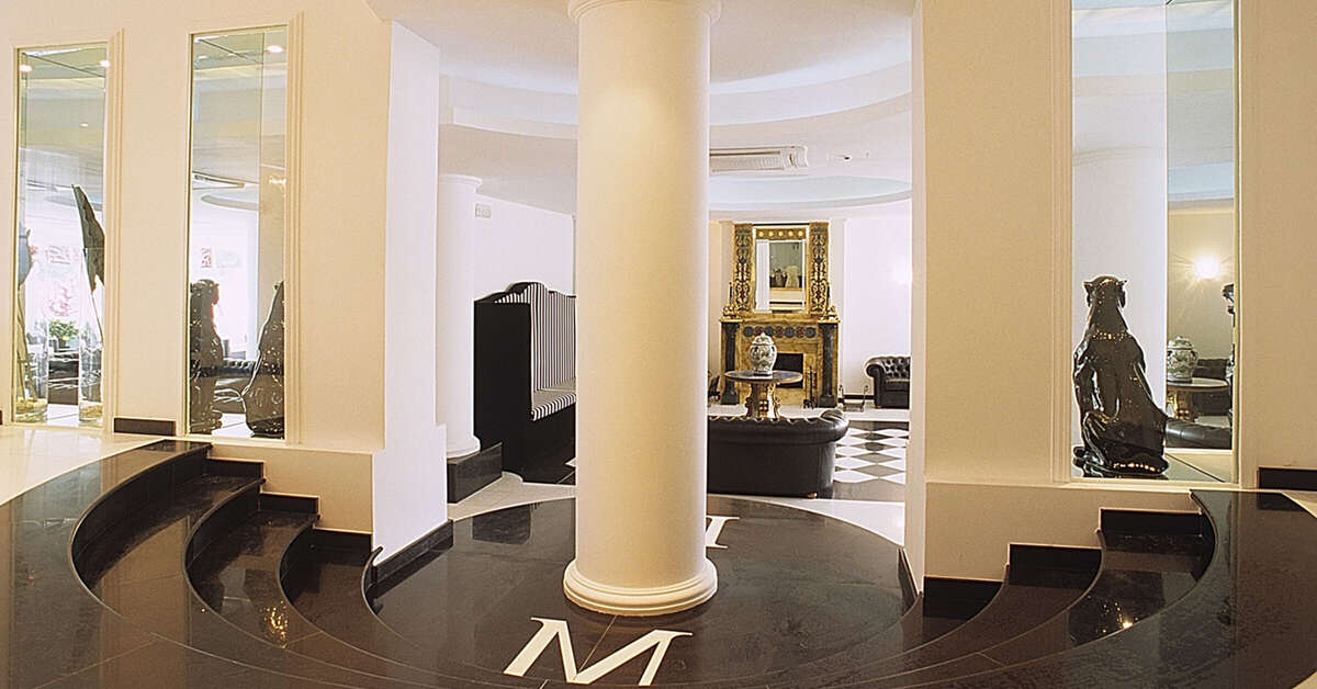 Een foto van M Glamour Hotel