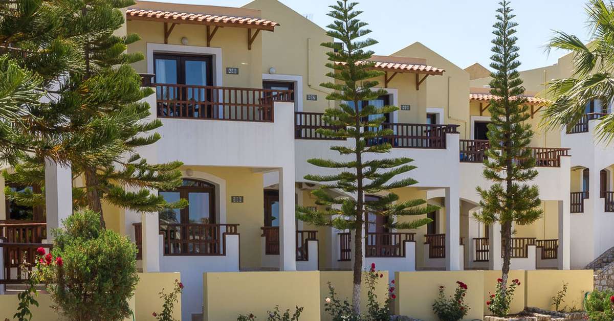 Een foto van de buitenkant van Almyrida Village & Waterpark Hotel