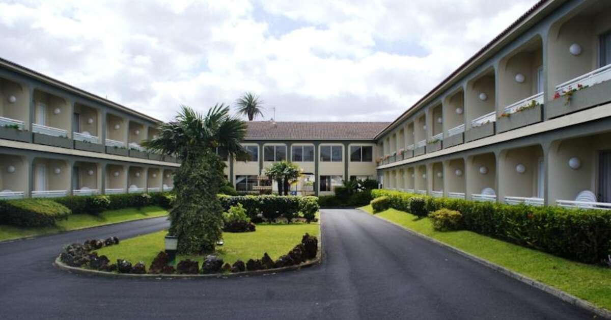 Ein Foto von der Außenansicht des Hotel Canadiano