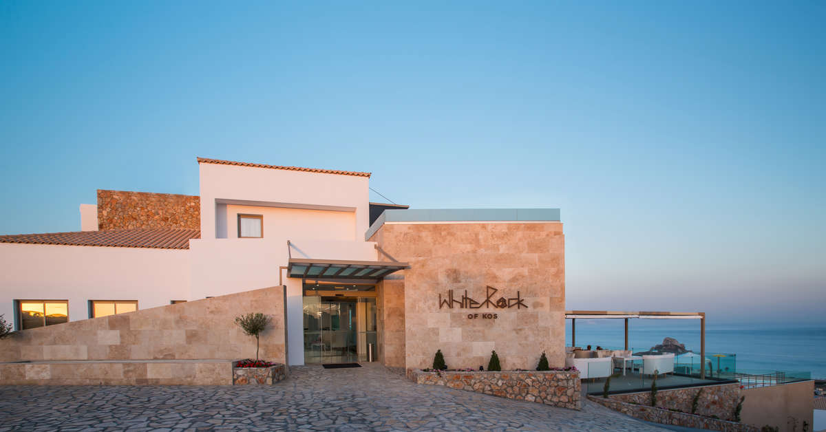 Een foto van de buitenkant van White Rock of Kos