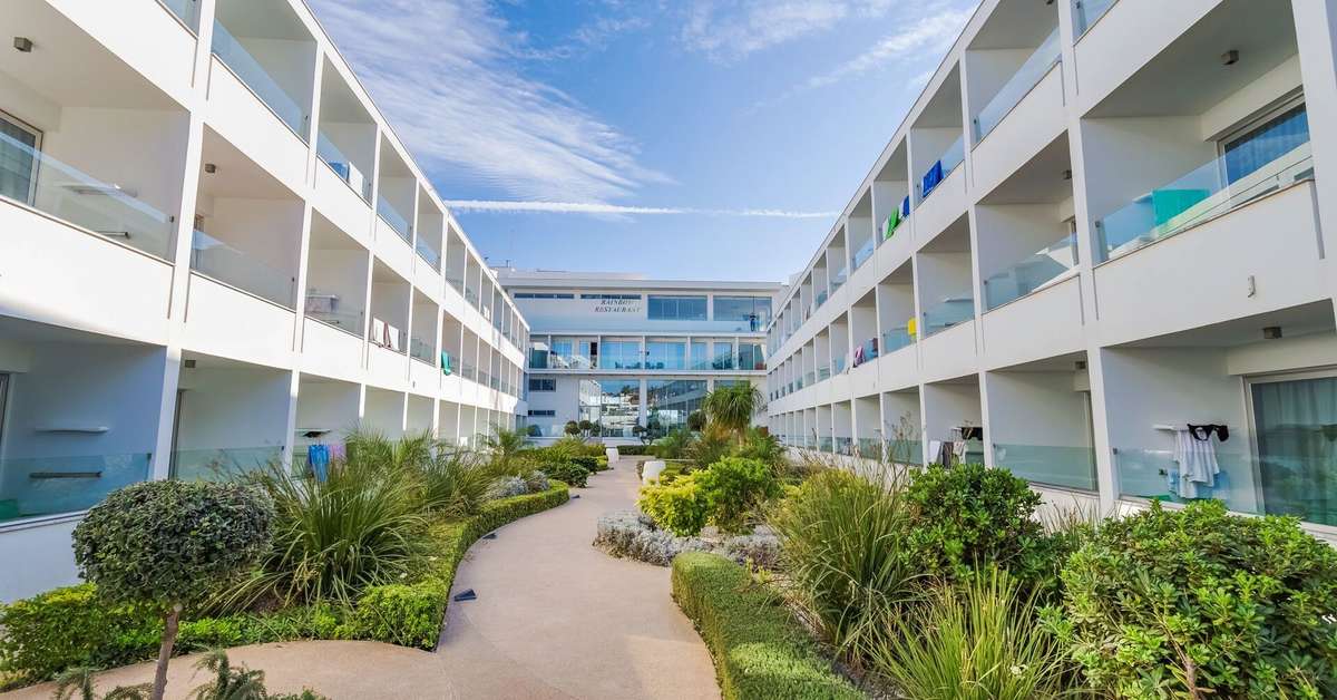 Een foto van Nicholas Color Hotel