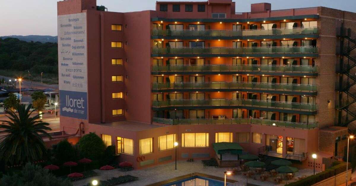 Een foto van het zwembad bij Hotel Fenals Garden