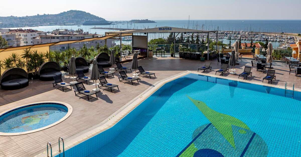 Een foto van het zwembad bij Elite World Kusadasi