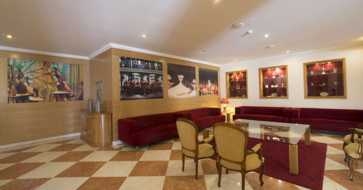 Een foto van het interieur van Vila Gale Estoril