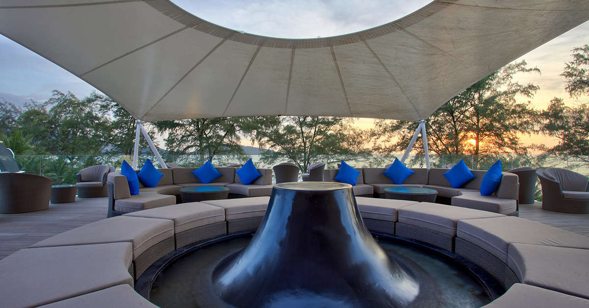 Een foto van het terras bij Phuket Graceland Resort & Spa