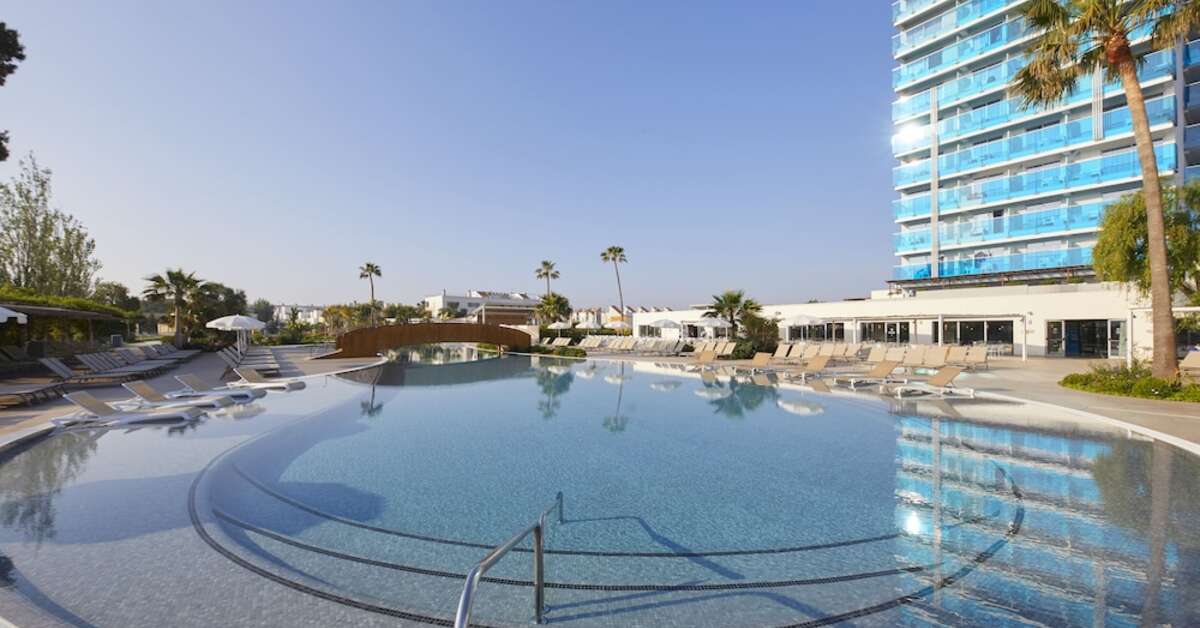 Ein Foto BG Tonga & Suites Tower Design Hotel