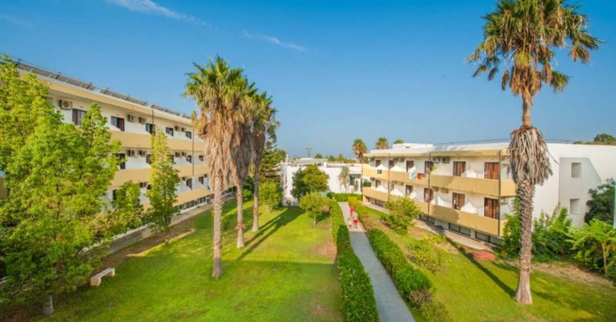 Een foto van de buitenkant van Aegean Bay Hotel