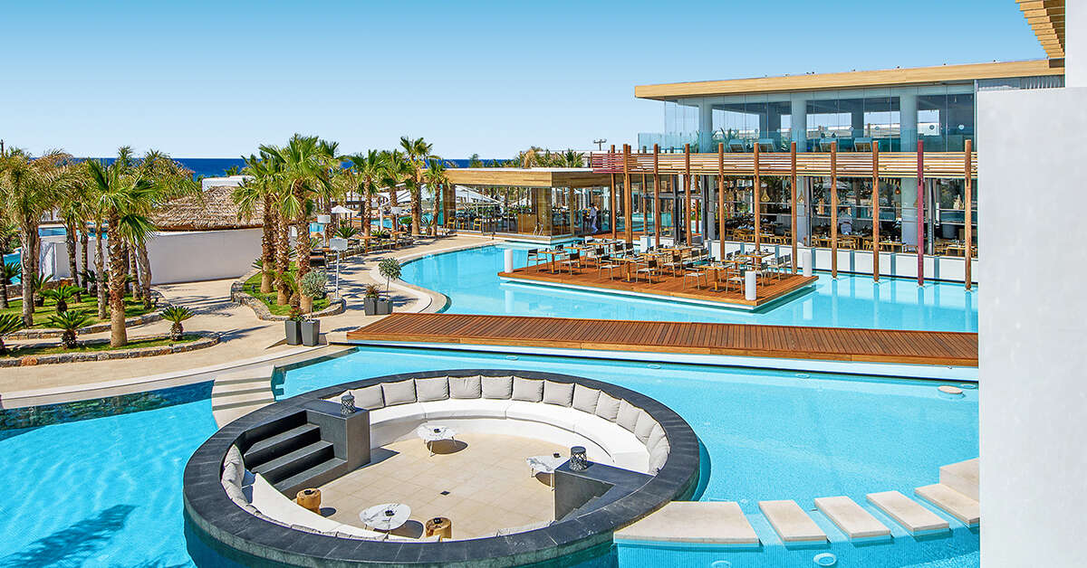 Een foto van het zwembad bij Stella Island Luxury Resort & Spa